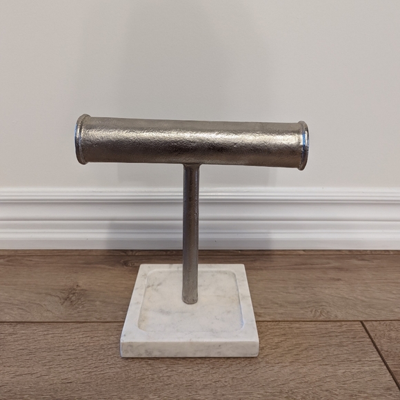 marble base jewellery holder - Picture 1 of 3